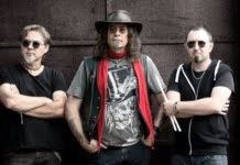 Adi Barar Band a lansat albumul “Hold On!”