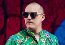 Cu What’s UP pe mine! Salveaza-l si o sa iti cante!