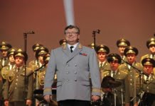 Red Guard Choir si maestrul Gheorghe Zamfir impreuna pe aceeasi scena intr-un spectacol fascinant