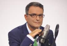 LUCIAN MÎNDRUȚĂ, special guest-star în spectacolul RADIO, la Teatrul Național „Marin Sorescu” din Craiova