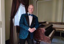 Tenorul Ştefan von Korch din nou pe scena Operei Naţionale din Iaşi pe 16 martie în “Văduva veselă 2.0” regizată de Andrei Şerban