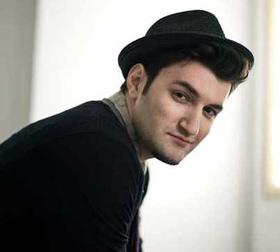 RoEvents ii ureaza lui Smiley "La Multi Ani!"