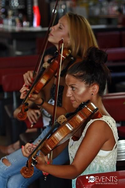 INTERVIU: O zi din repetitiile band-ului Stefan Stan