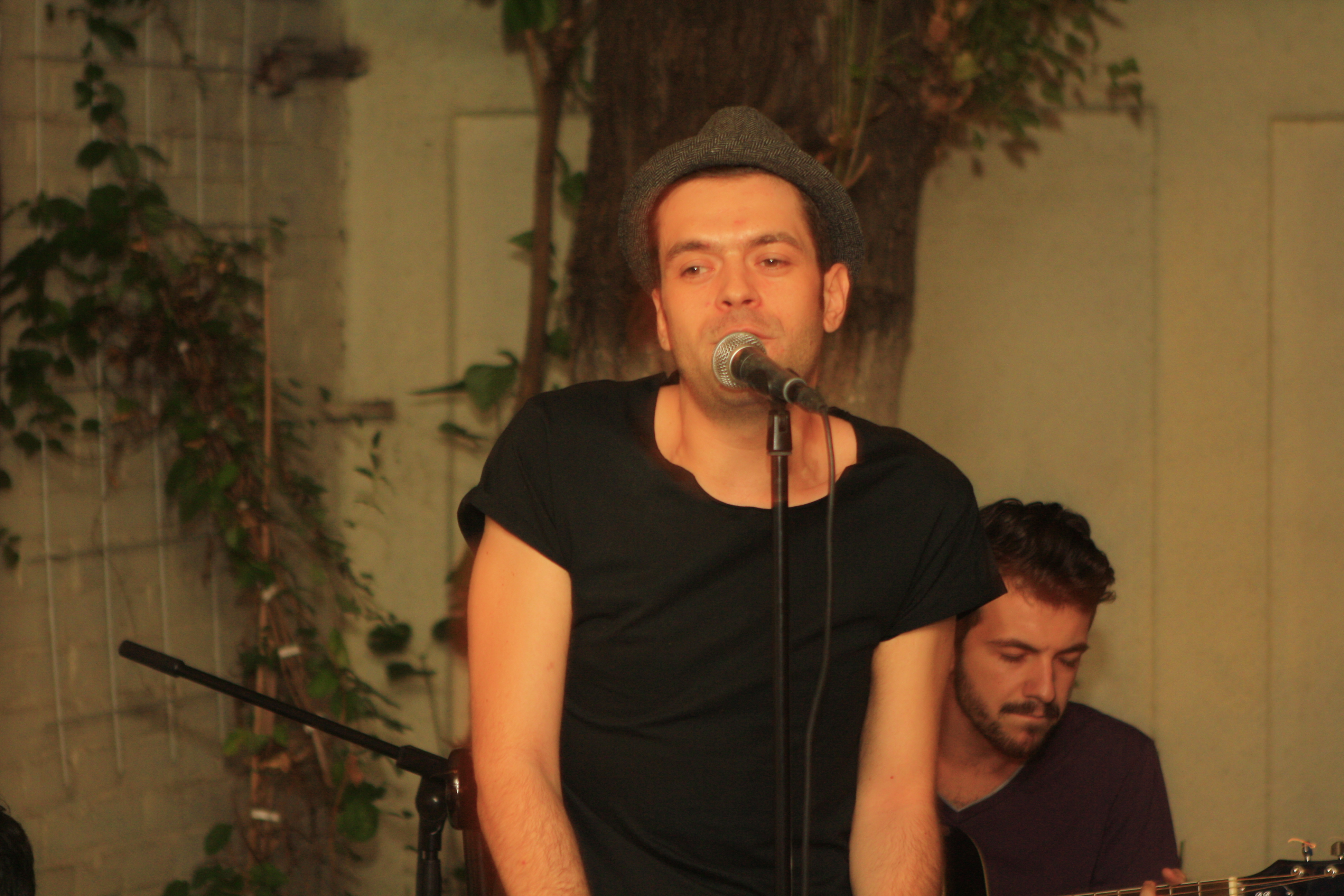 Recenzie: Concert acustic The Mob in The Trafalgar Pub & Restaurant