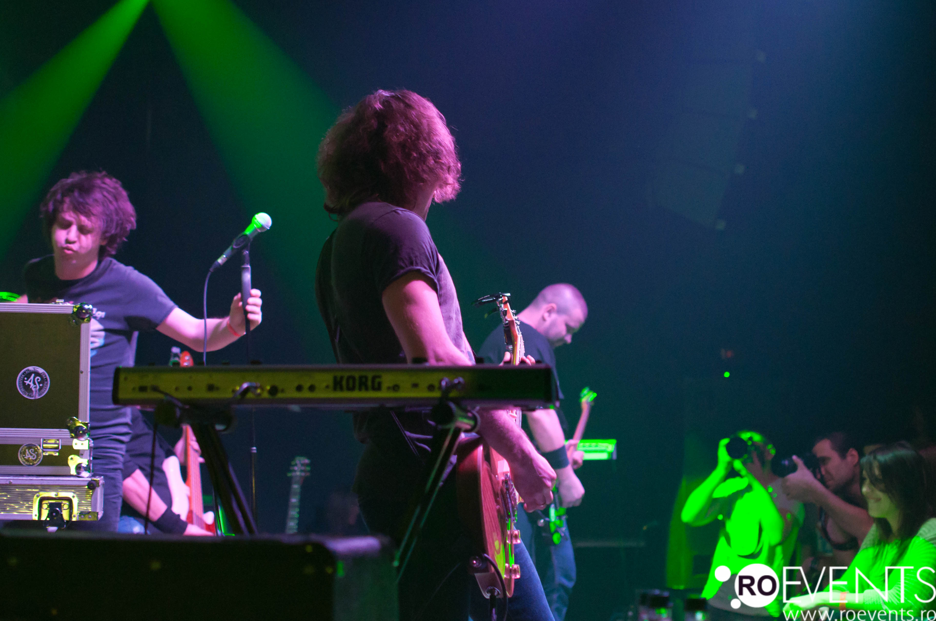 La multi ani, Alternosfera!