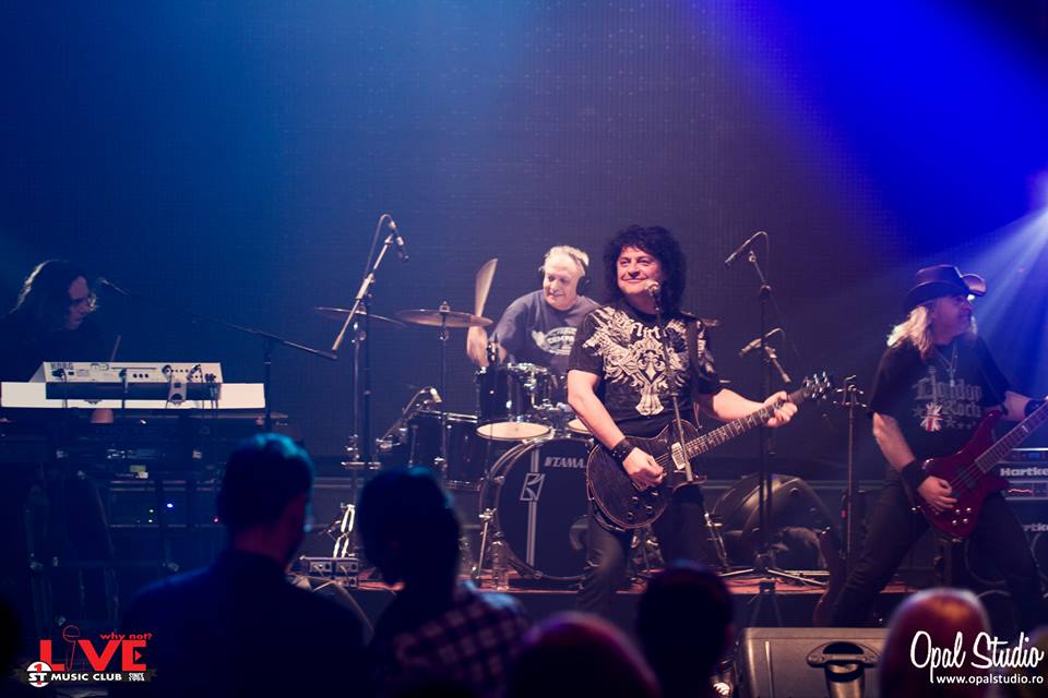 Recenzie: Concert Compact si the dAdA in Club Live