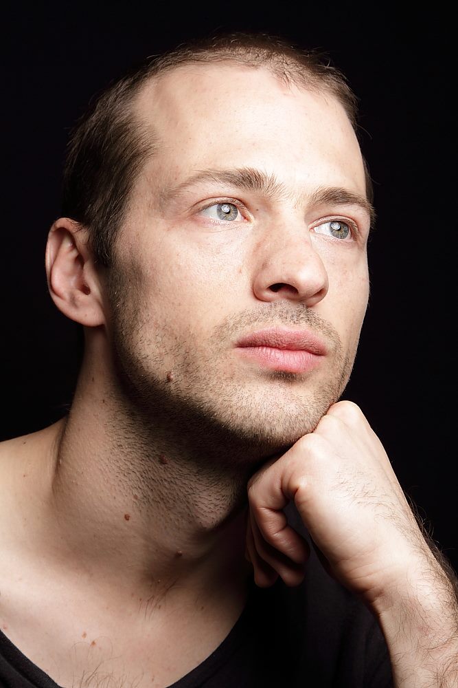 Spectacolul de teatru “Deseori neobservat” spectacolul-de-teatru-deseori-neobservat