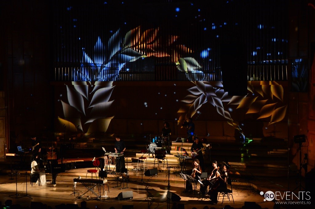 lansare-album-flori-de-spin