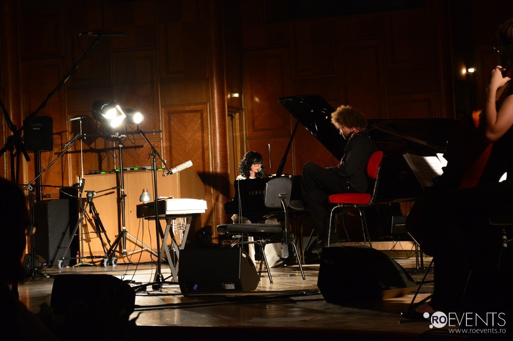 lansare-album-flori-de-spin