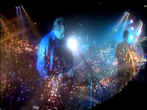David Gilmour si David Bowie cantand “Comfortably Numb” Live (2006)