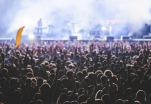 Publicul excelent si muzica buna au invins ploaia si noroiul de la Electric Castle!