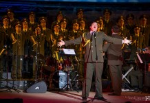 Doua categorii de bilete epuizate pentru spectacolul tinut de Corul Armatei Rosii