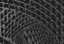 Valerinne a lansat albumul “Monumenta”