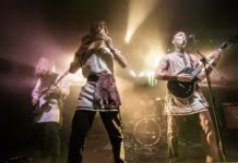 Harmasar pleaca in turneu. Membrii formatiei promoveaza albumul de debut intitulat “Din Pamant”