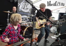 Chitaristul de la Silver Shine, Ati Edge and the Shadowbirds canta LIVE in Timisoara